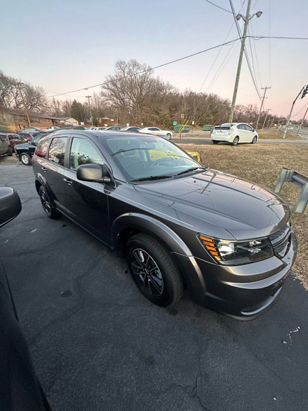 Used 2017 Dodge Journey SE w/ Flexible Seating Group image 4