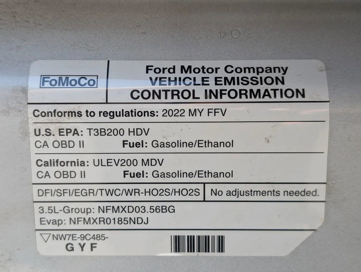 Used 2022 Ford Transit 150 Medium Roof RWD image 3