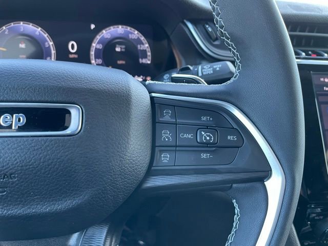 Used 2024 Jeep Grand Cherokee Altitude image 17