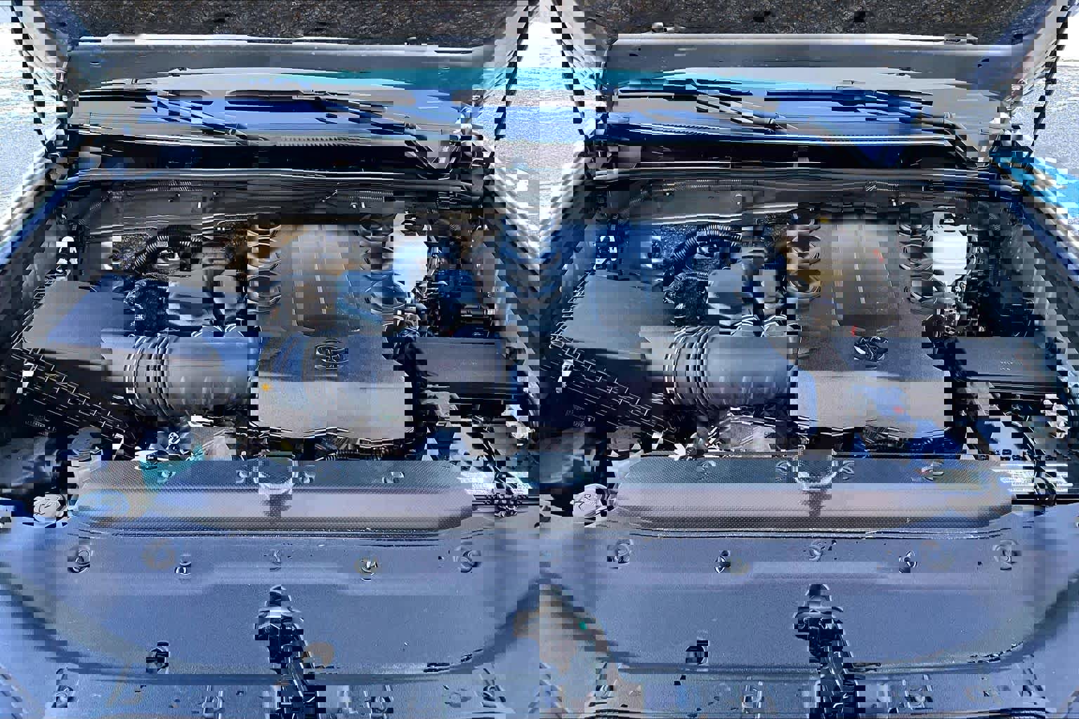 Certified 2024 Toyota 4Runner TRD Off-Road Premium image 29