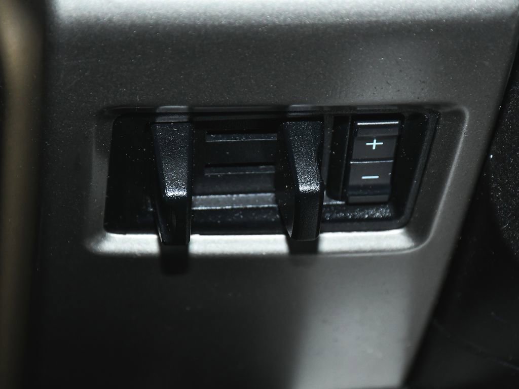 Used 2017 Ford F350 Lariat w/ Lariat Ultimate Package image 29