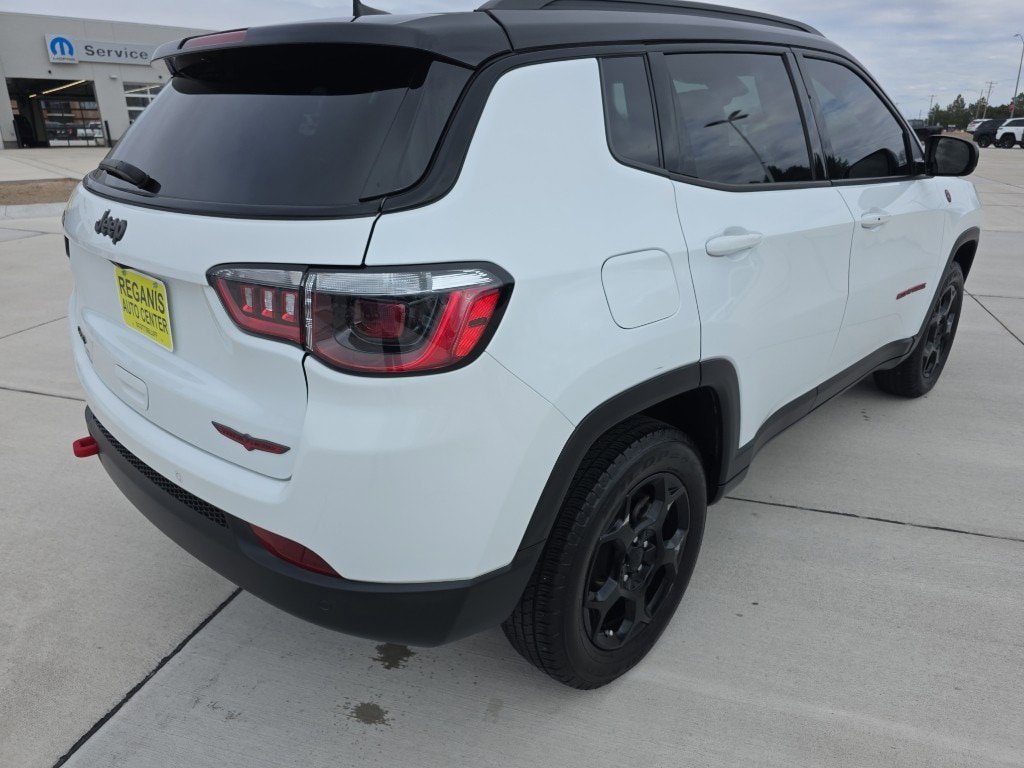 Used 2023 Jeep Compass Trailhawk w/ Sun and Sound Group AWD/4WD image 5