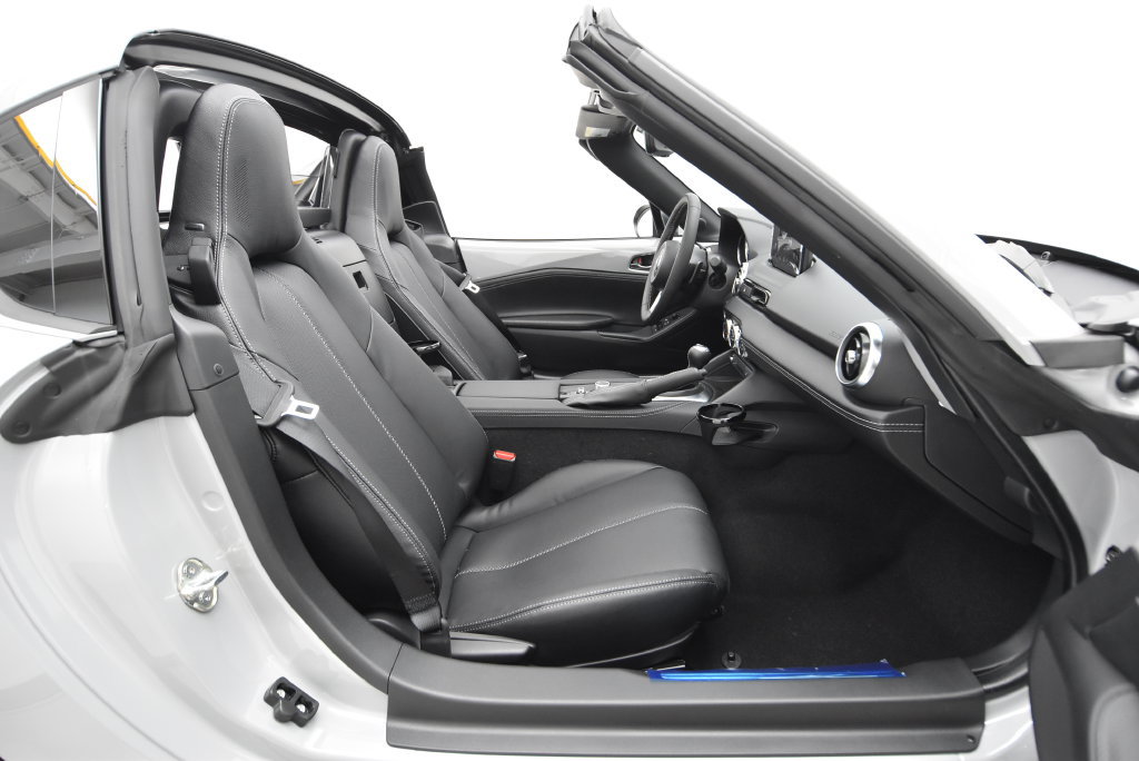 Used 2025 MAZDA MX-5 Miata RF Grand Touring RWD image 26