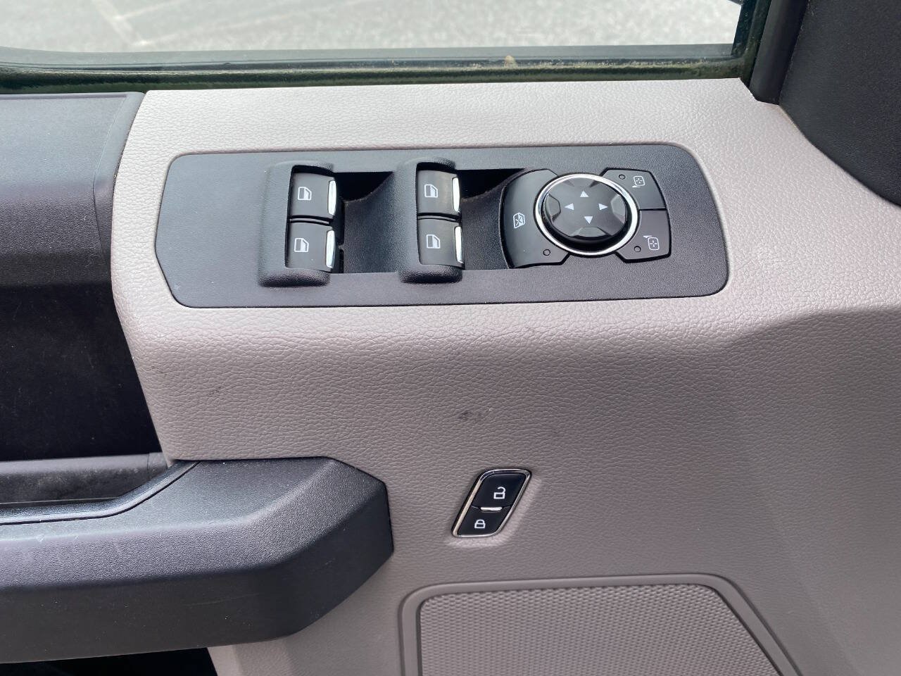 Used 2015 Ford F150 XL w/ XL Power Equipment Group AWD/4WD image 12