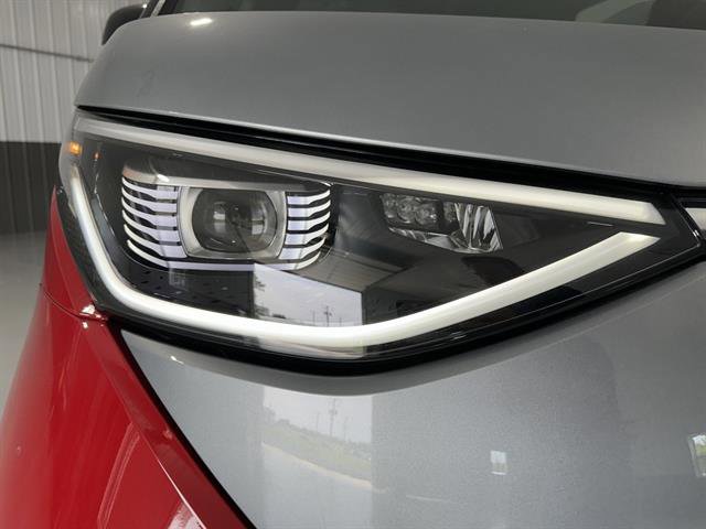New 2025 Volkswagen ID. Buzz Pro S Plus image 10