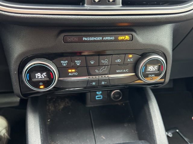 Used 2021 Ford Escape SE w/ SE Sport Appearance Package FWD image 15