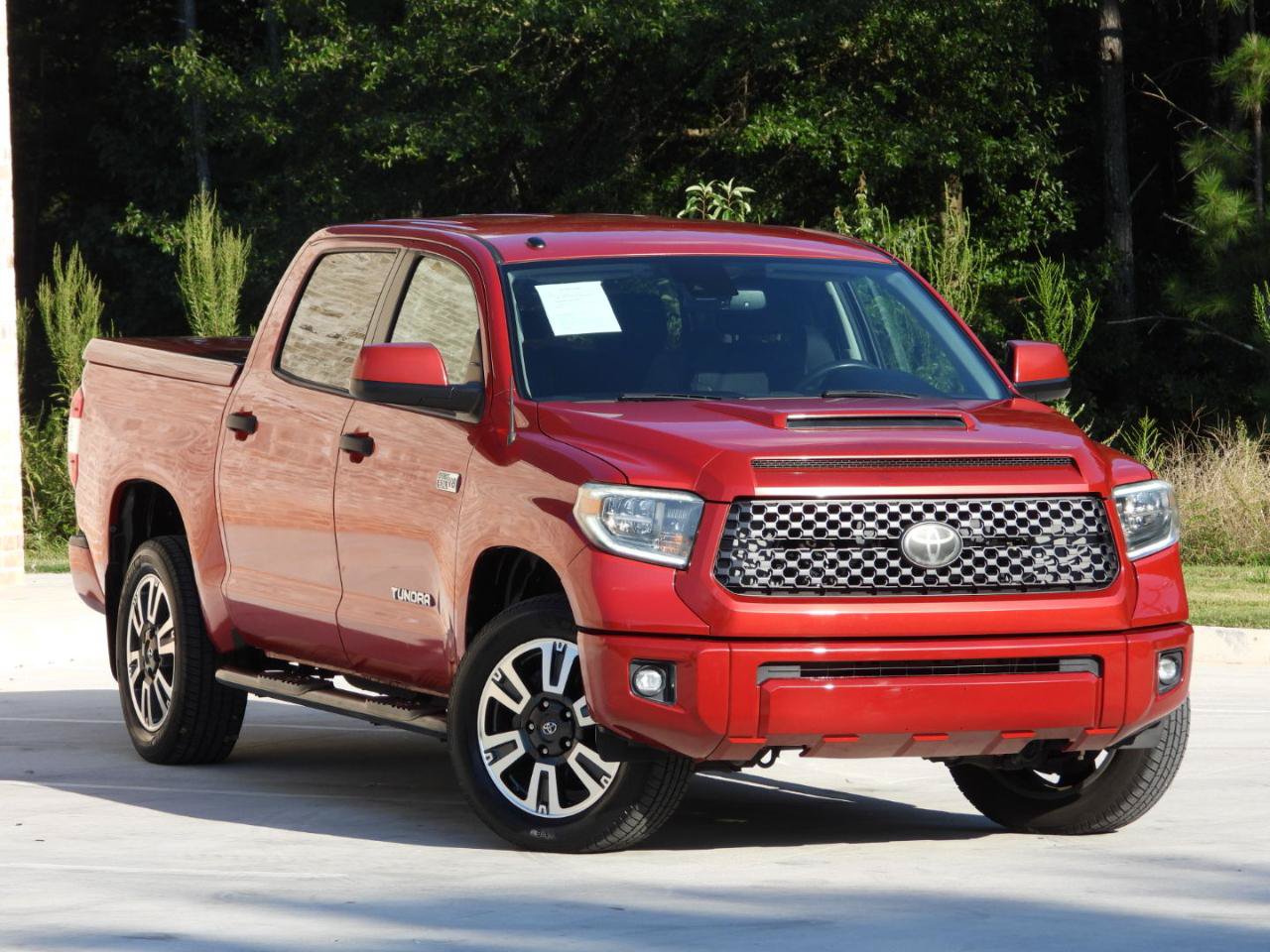 Used 2018 Toyota Tundra CrewMax SR5 w/ TRD Sport Package RWD image 22