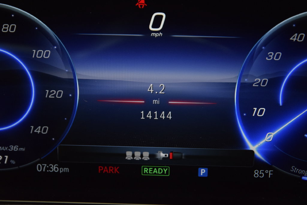 Certified 2024 Mercedes-Benz EQB 250+ image 26
