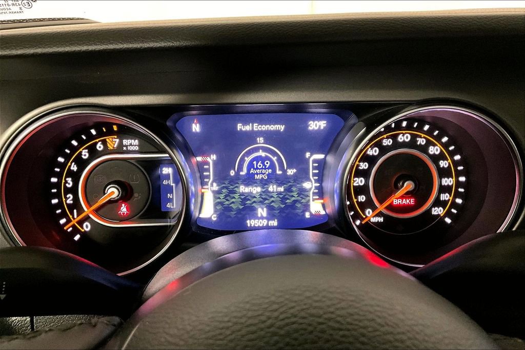 Used 2023 Jeep Gladiator Willys image 20