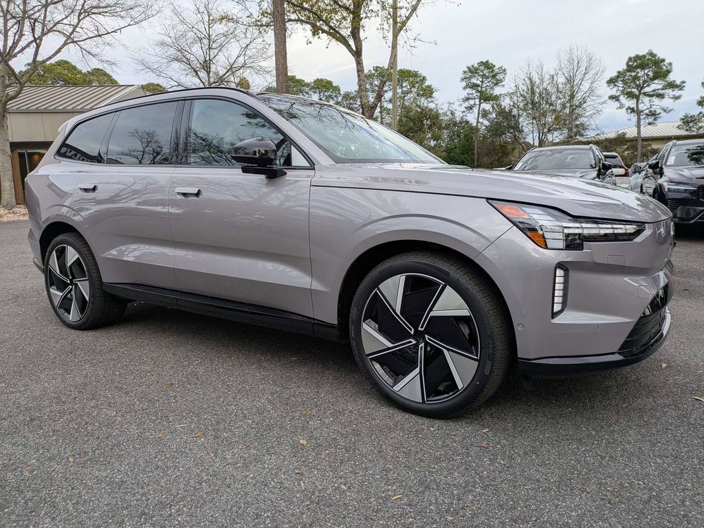 New 2026 Volvo EX90 Ultra image 2