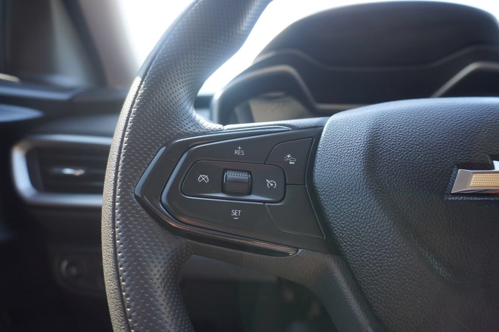 Used 2021 Chevrolet TrailBlazer LS FWD image 20