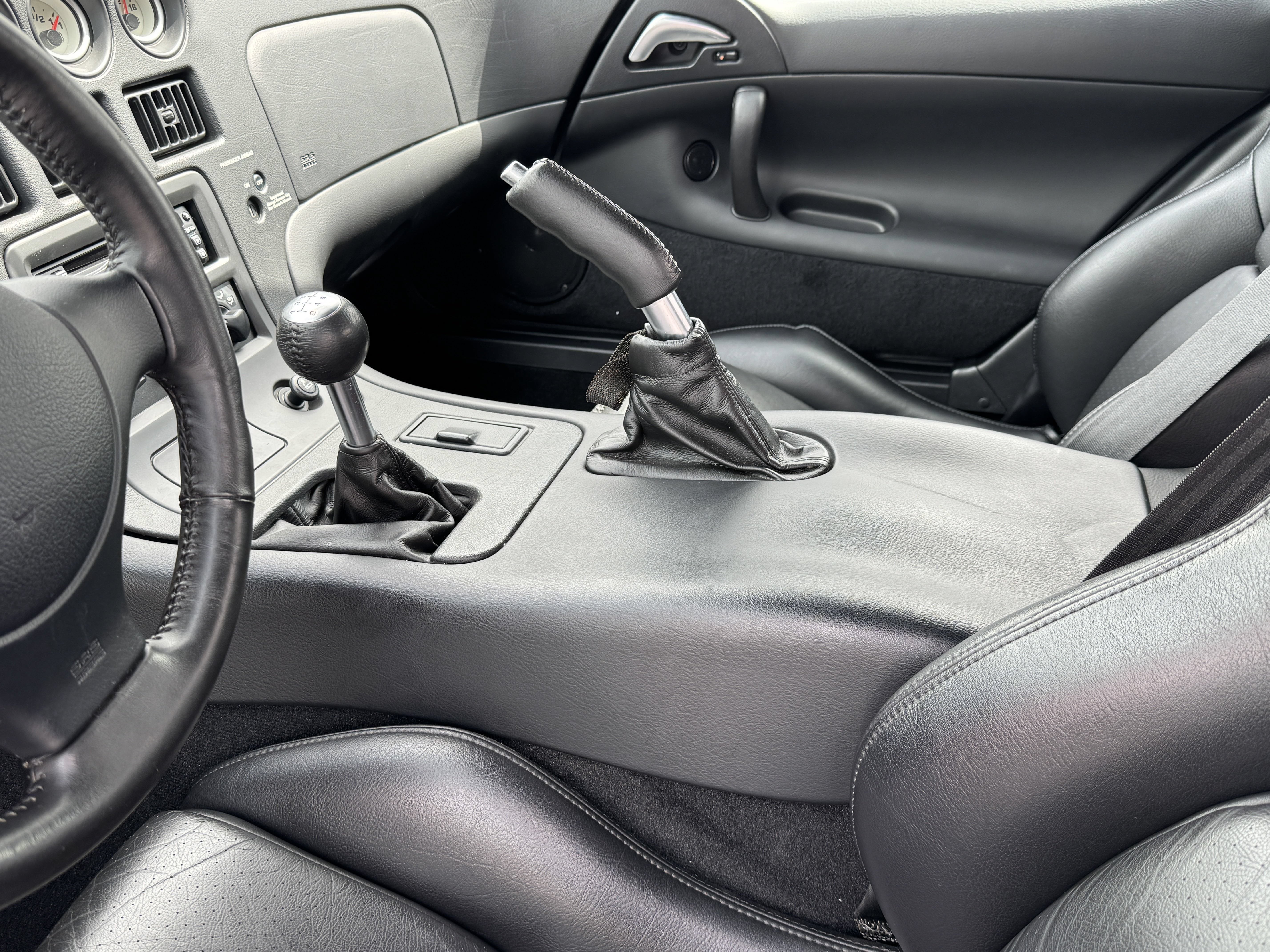 Used 2000 Dodge Viper RT/10 RWD image 4