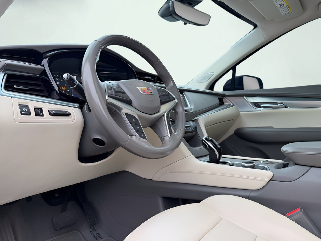 Used 2021 Cadillac XT5 Premium Luxury FWD image 19