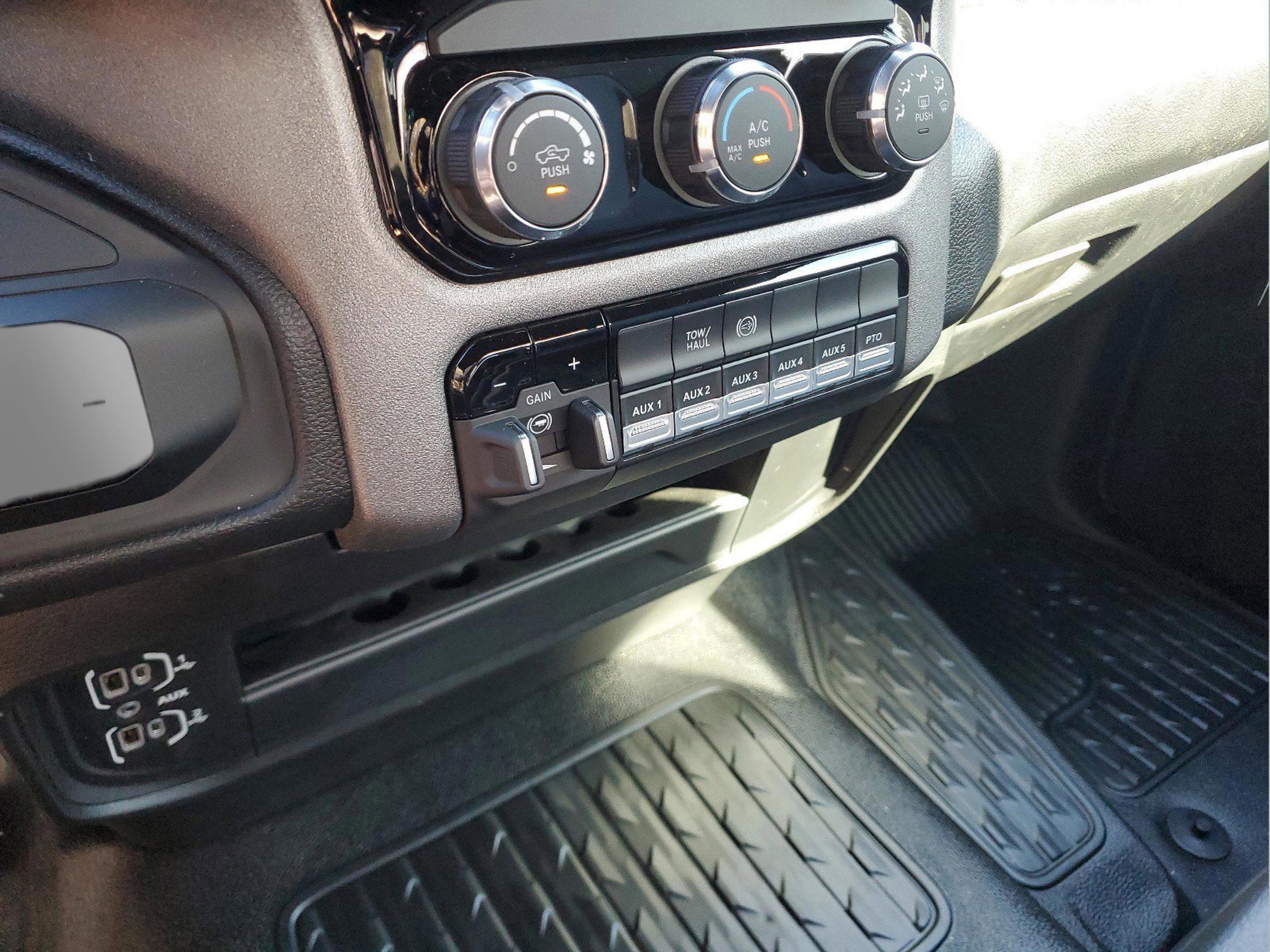 New 2026 RAM 5500 Tradesman w/ Chrome Appearance Group image 16