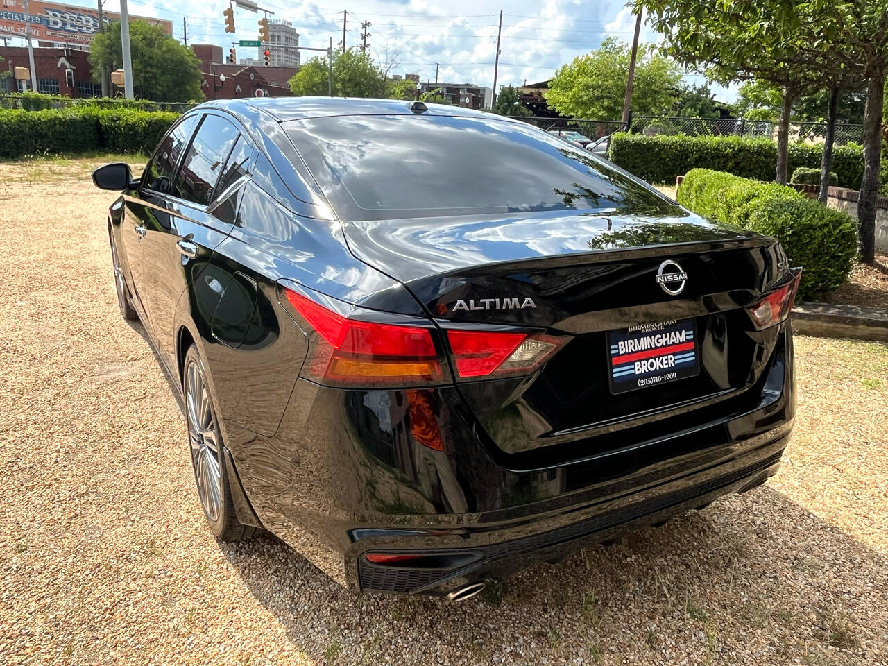 Used 2024 Nissan Altima 2.5 SL image 9
