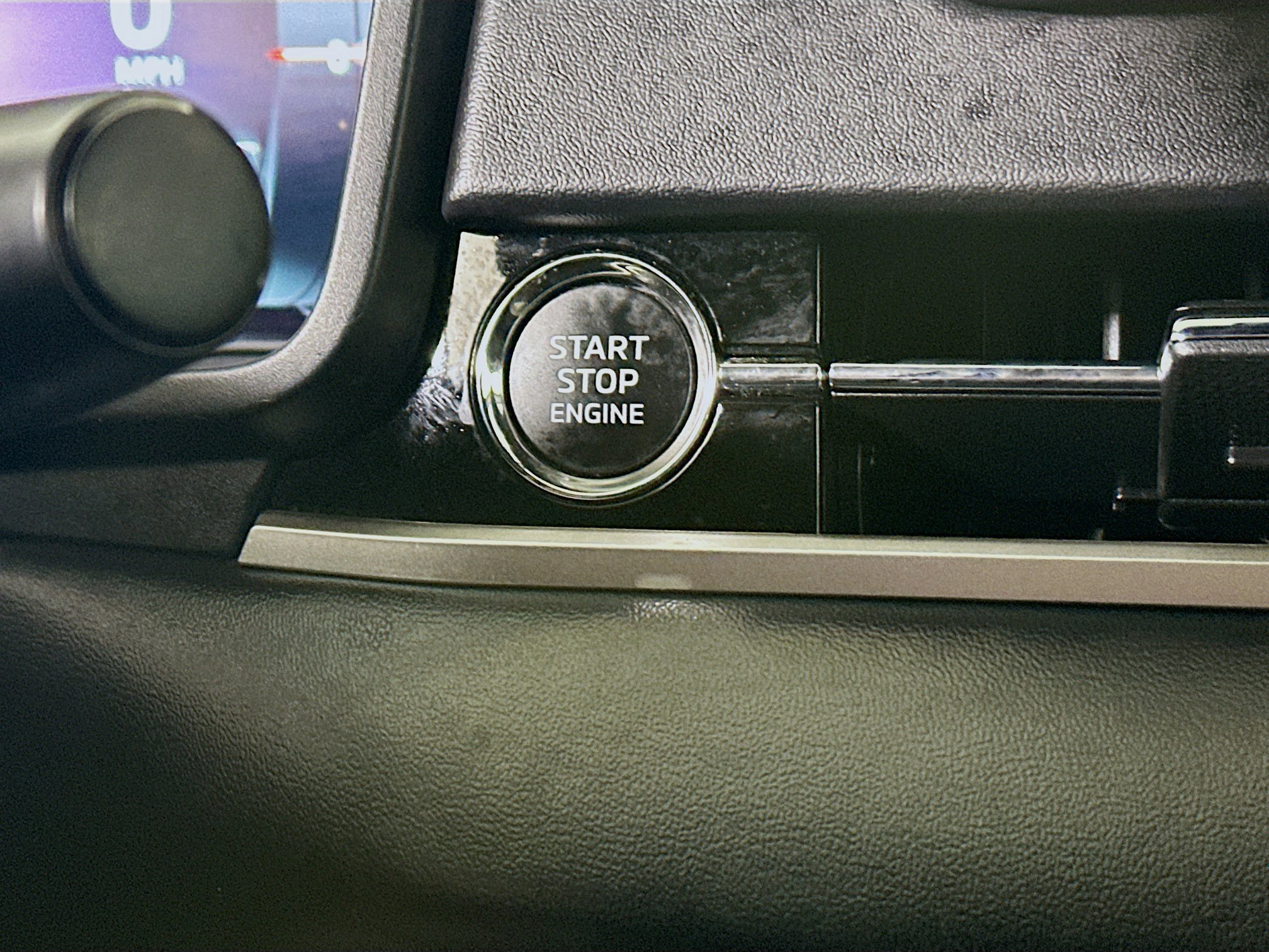 Used 2024 Mitsubishi Outlander SE Black Edition image 20