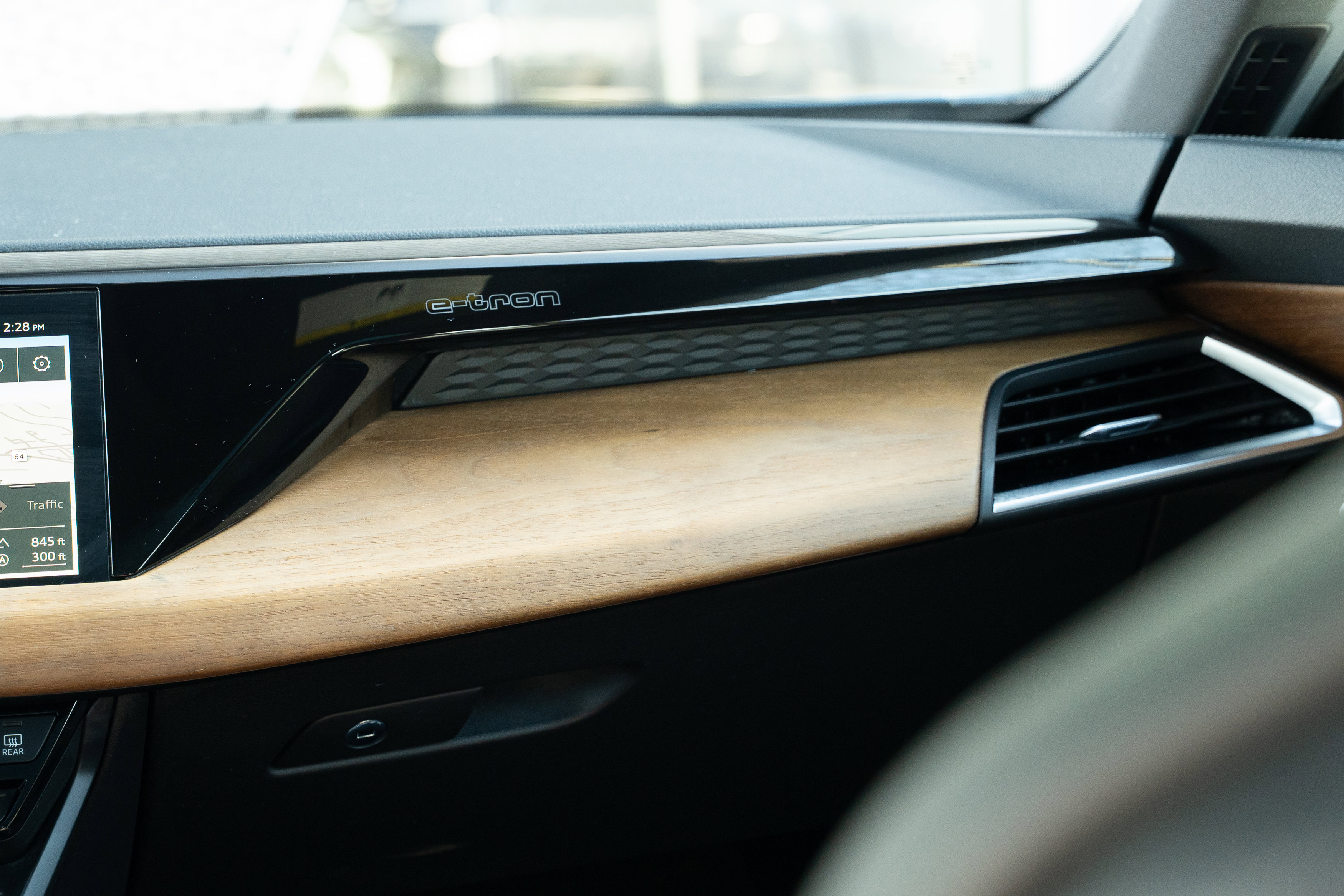 Certified 2023 Audi e-tron GT Premium Plus image 14