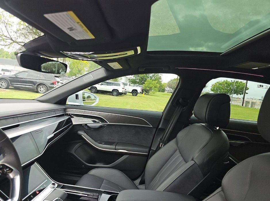 Used 2025 Audi A8 L 3.0T image 6