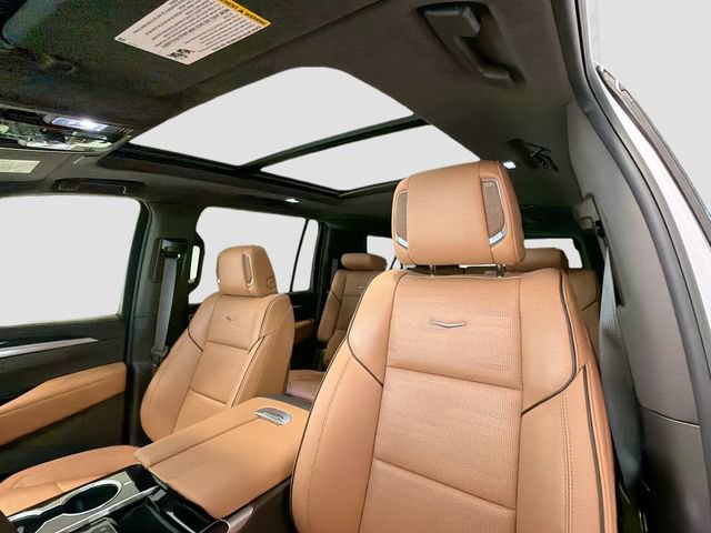 Certified 2026 Cadillac Escalade ESV Luxury AWD/4WD image 20