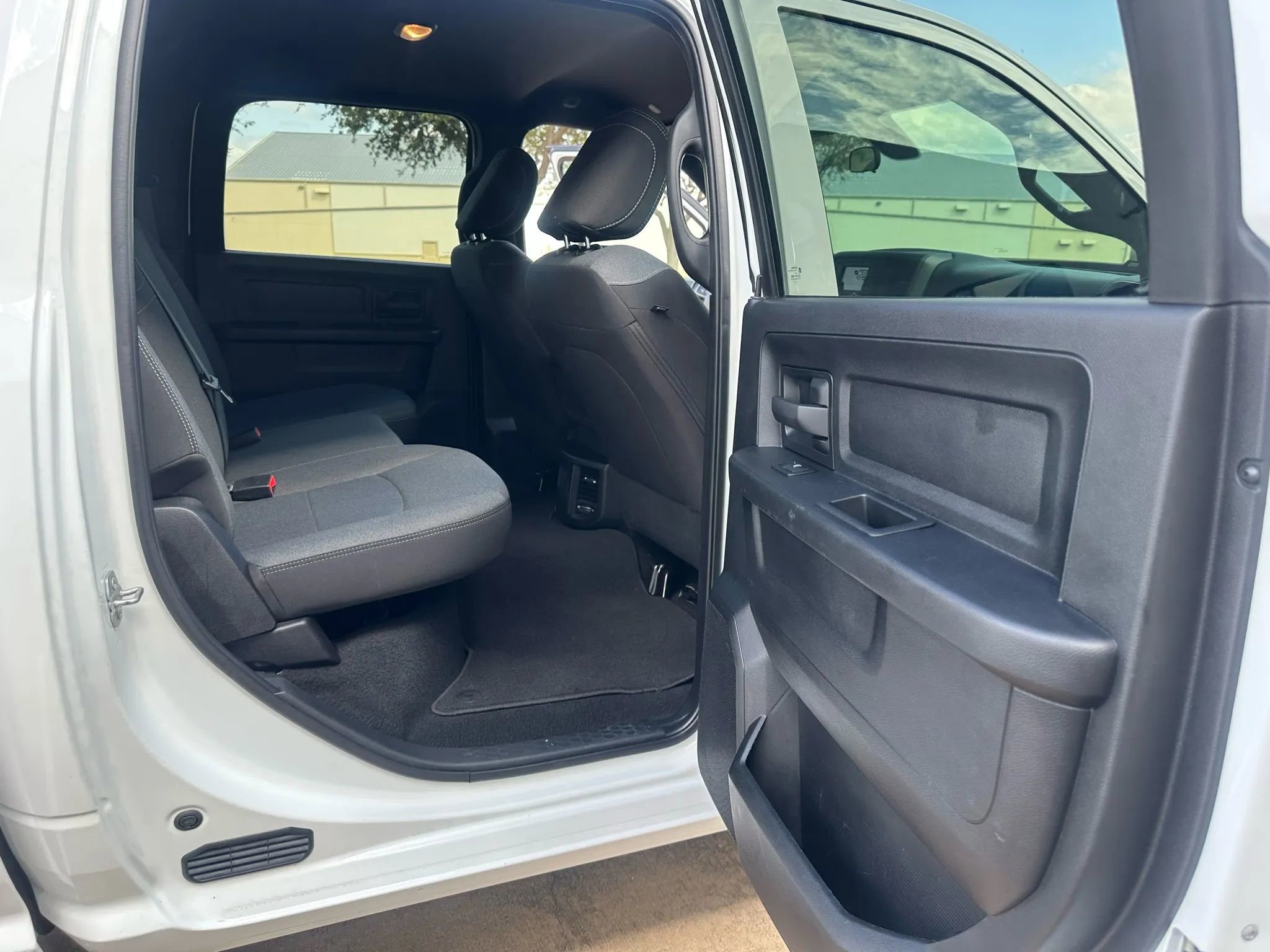 Used 2022 RAM 3500 Tradesman image 23