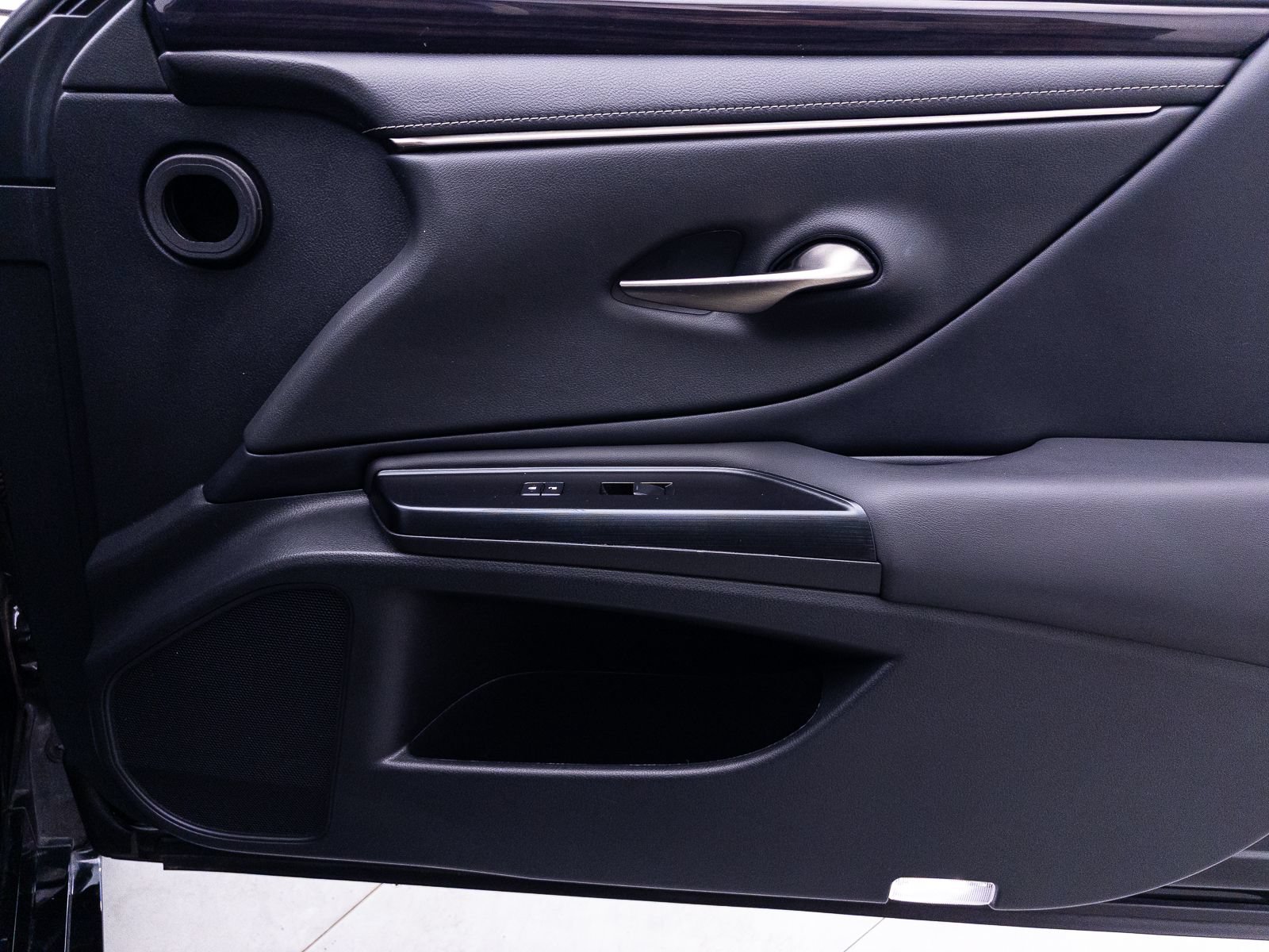 Used 2020 Lexus ES 300h w/ Premium Package FWD image 41