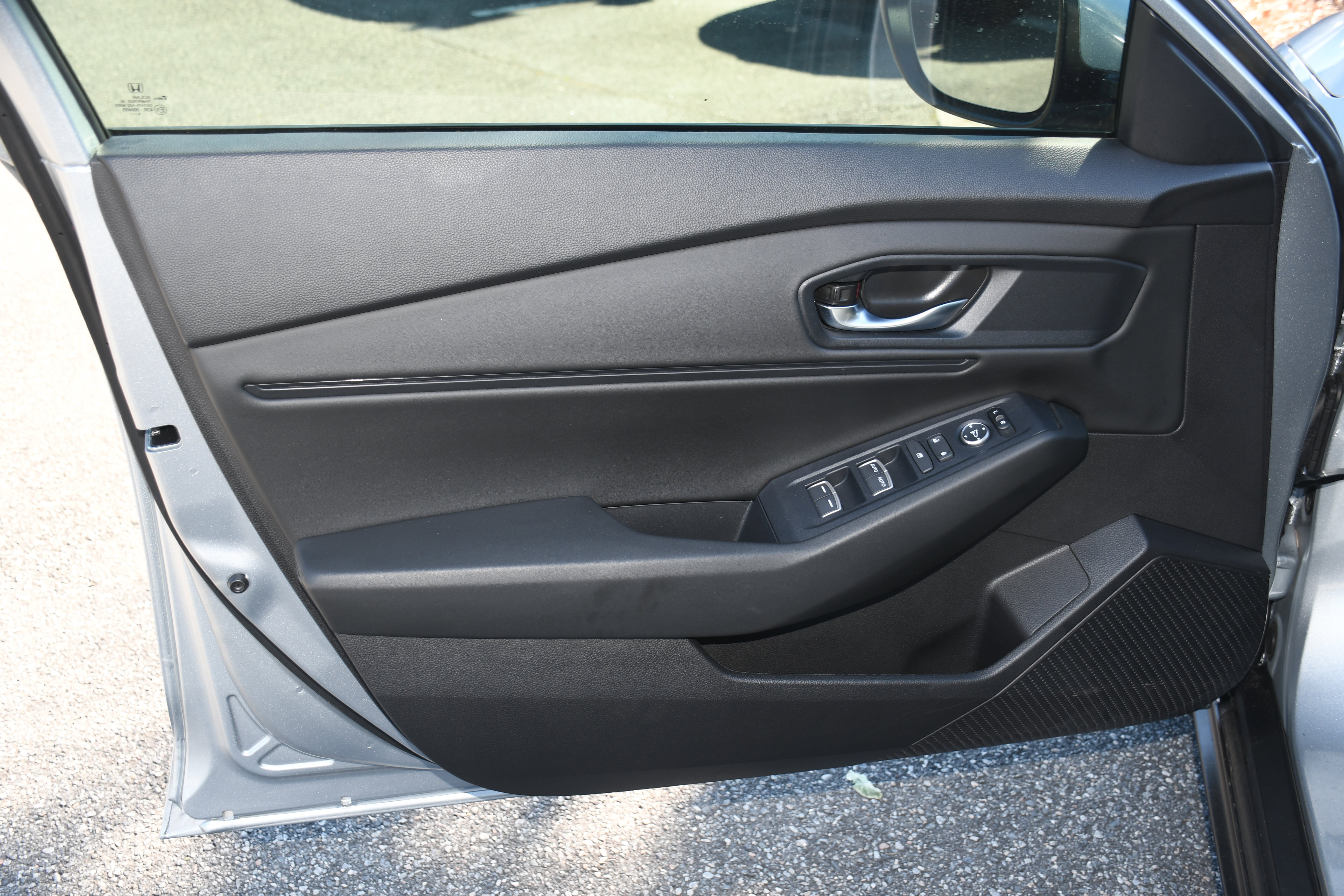 Used 2024 Honda Accord EX image 10