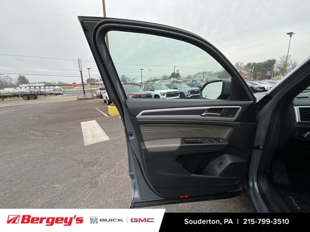 Used 2023 Volkswagen Atlas Cross Sport SEL Premium R-Line image 24