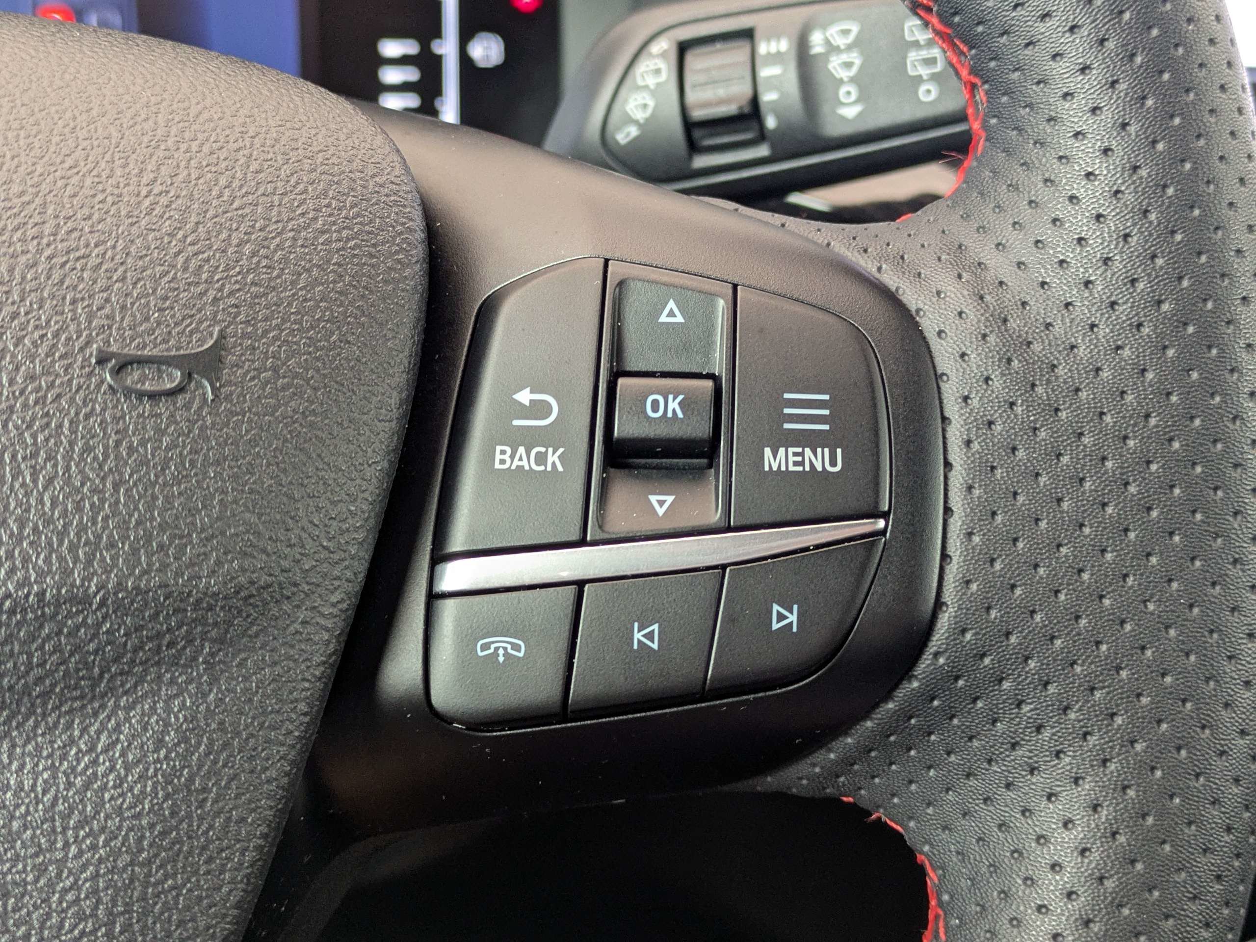 Certified 2023 Ford Escape ST-Line w/ Tech Pack #1 FWD image 29