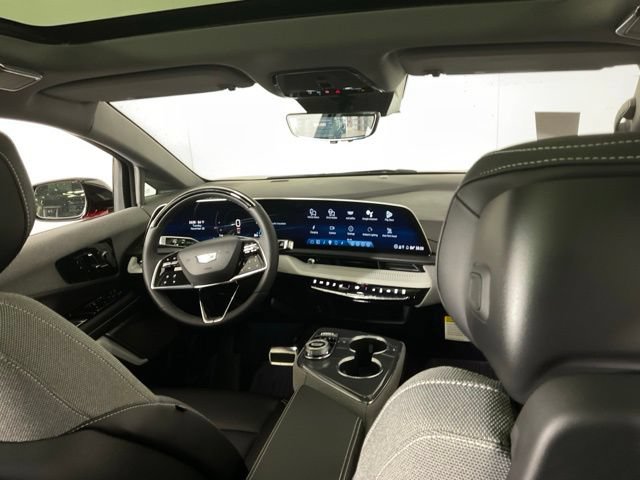 New 2026 Cadillac Optiq Luxury 1 w/ LPO, Floor Liner Package AWD/4WD image 13
