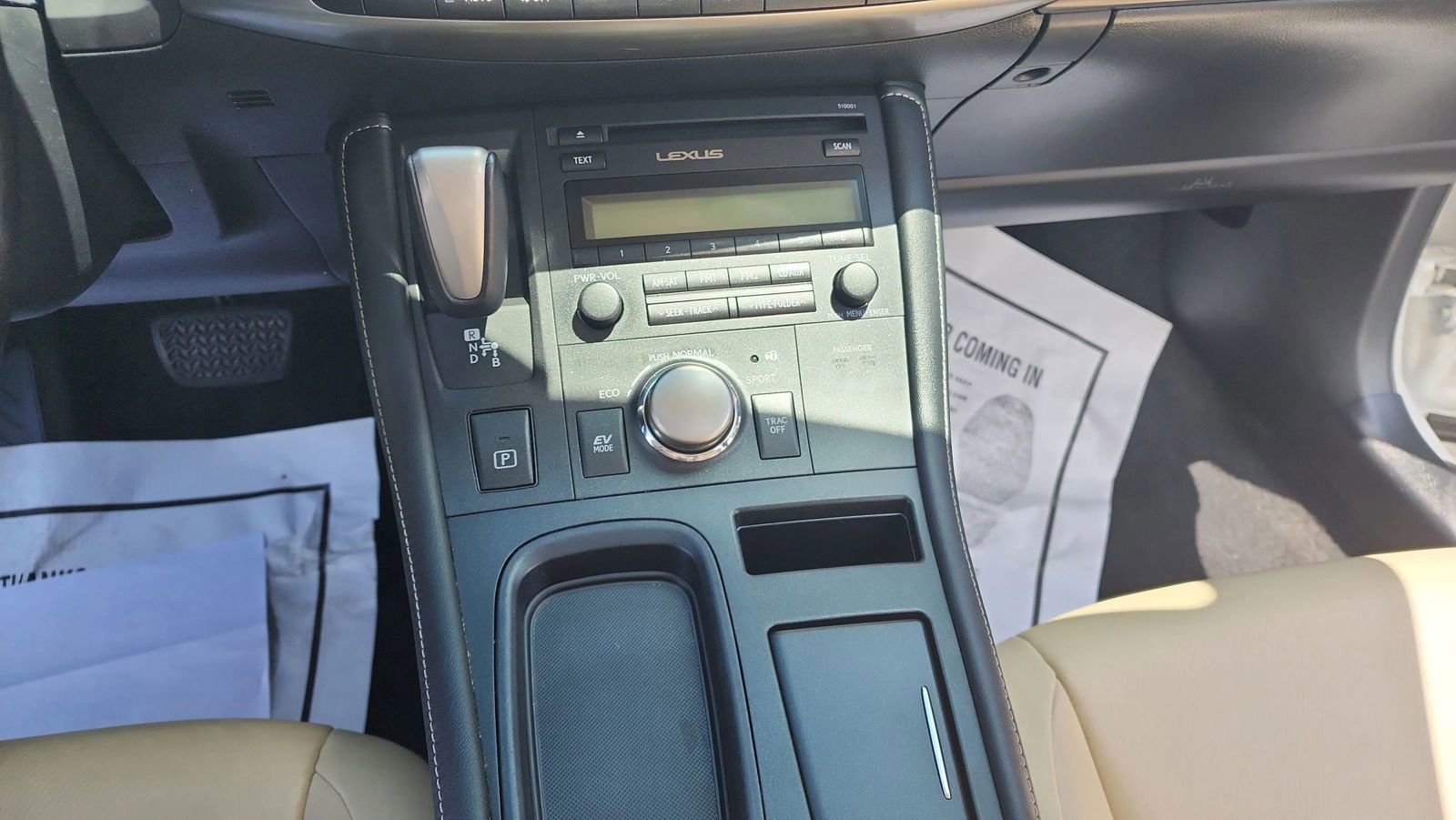 Used 2015 Lexus CT 200h image 16