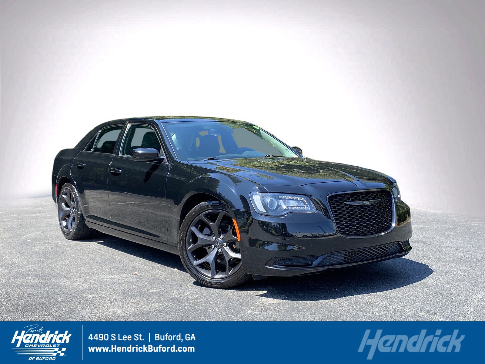 Used 2020 Chrysler 300 Touring w/ Sport Appearance Package image 1