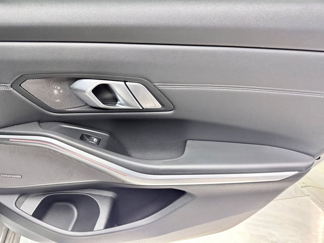 Used 2020 BMW M340i xDrive image 18