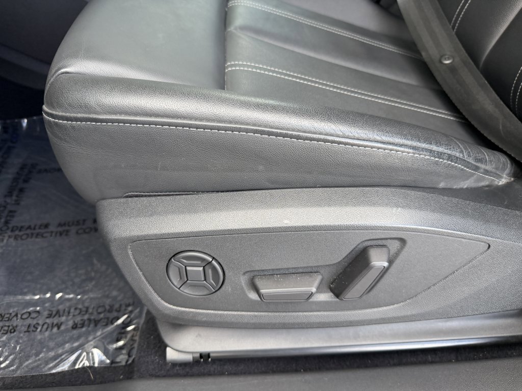 Used 2023 Audi Q4 e-tron Premium Plus w/ Premium Plus AWD/4WD image 34