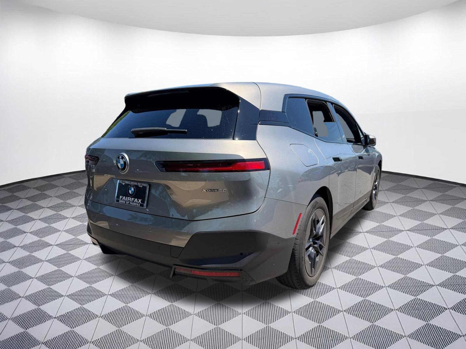 Certified 2023 BMW iX xDrive50 w/ Premium Package AWD/4WD image 9