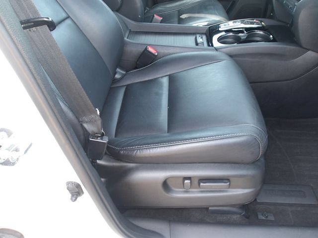Used 2017 Honda Pilot Touring image 10