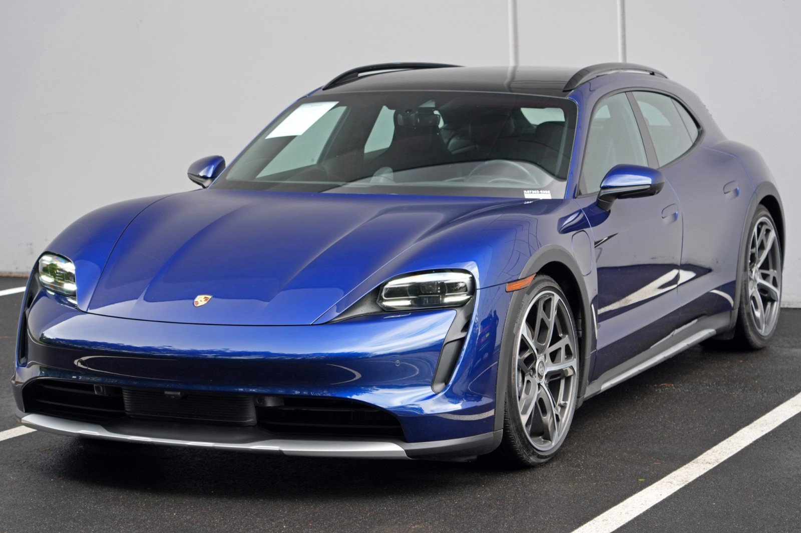 Used 2022 Porsche Taycan 4 Cross Turismo AWD/4WD image 51