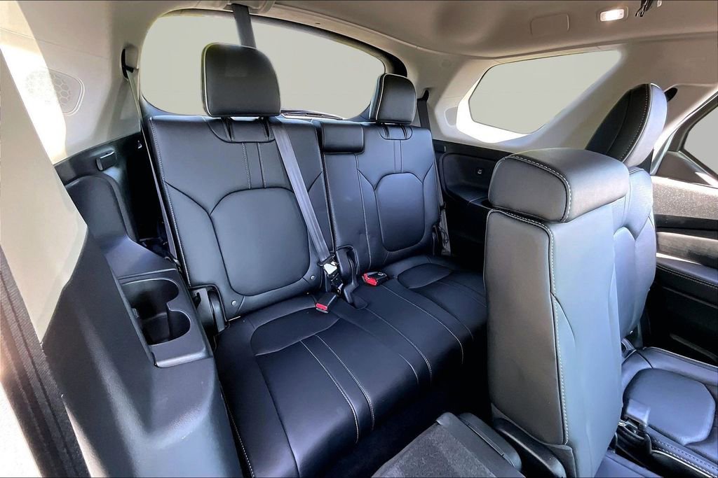 Used 2023 Honda Pilot Elite image 18
