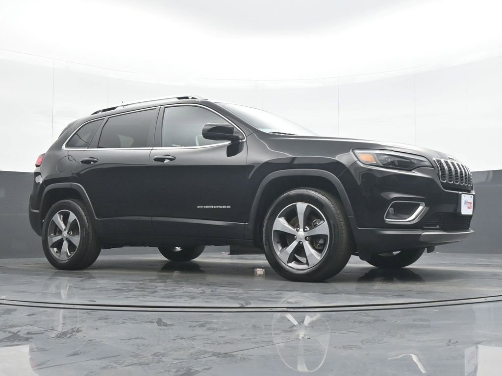 Used 2020 Jeep Cherokee Limited image 32