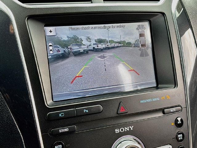 Certified 2019 Ford Explorer Limited w/ Class III Trailer Tow Package FWD image 14
