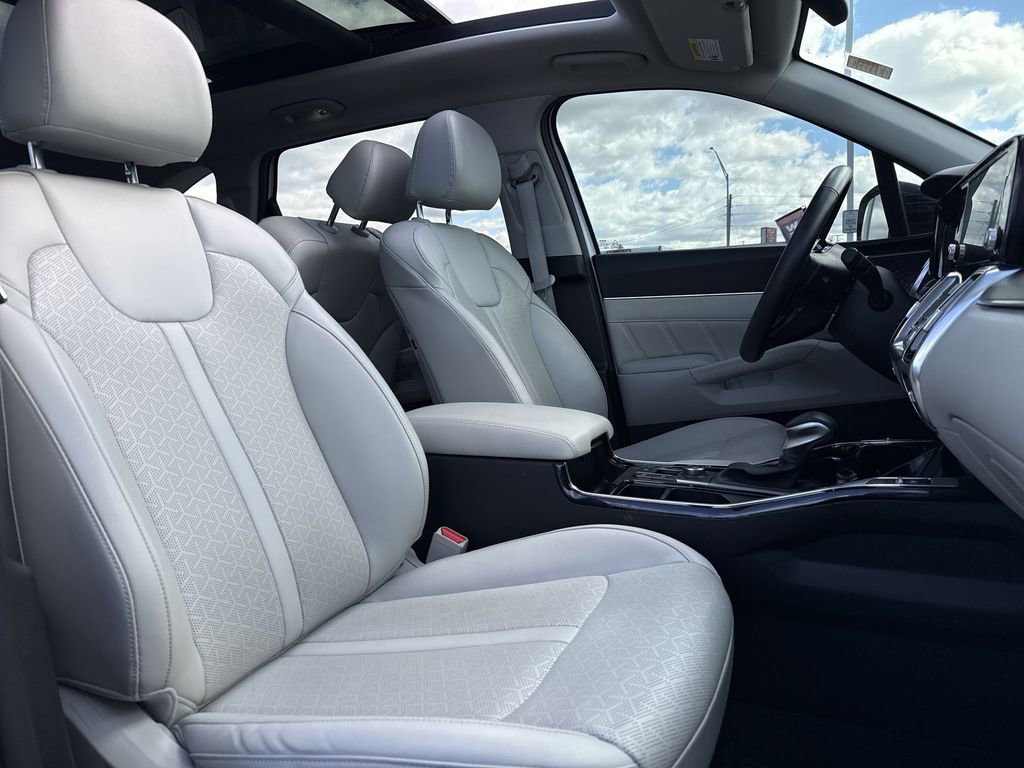 Used 2023 Kia Sorento SX image 27