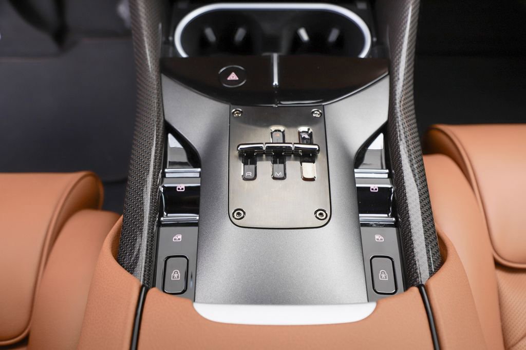 Certified 2025 Ferrari Purosangue image 27