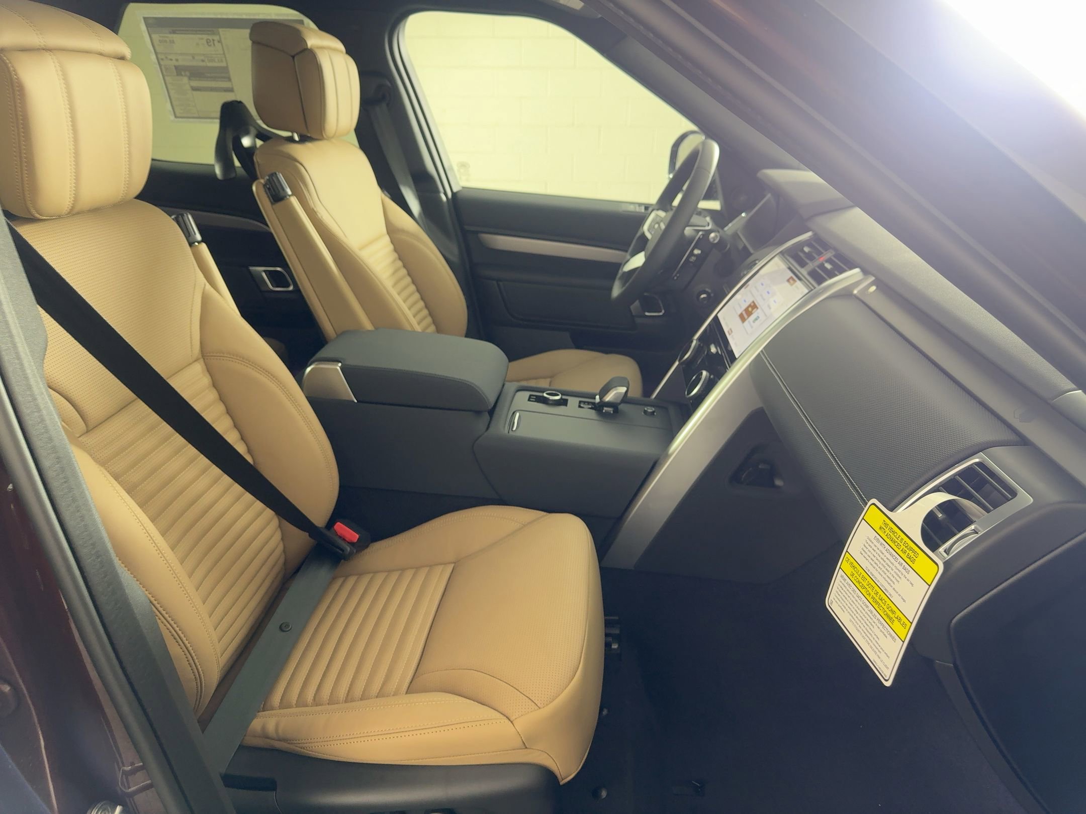 New 2026 Land Rover Discovery Limited Edition image 28