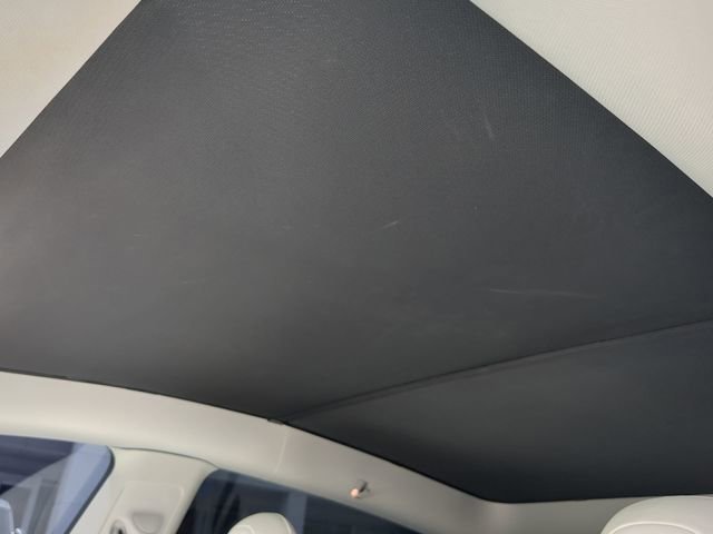 Used 2022 Tesla Model Y Performance AWD/4WD image 21