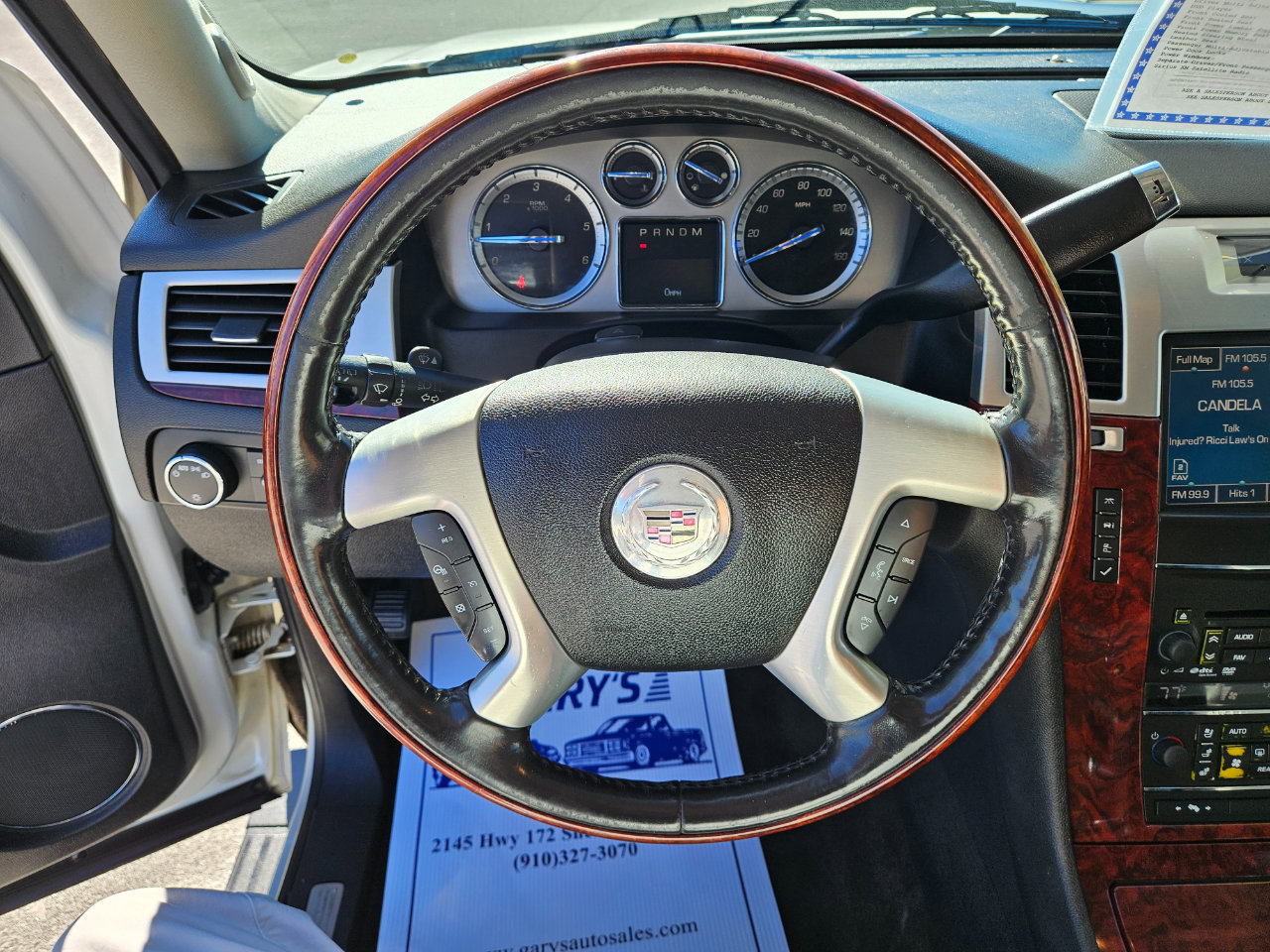 Used 2011 Cadillac Escalade ESV Premium image 24