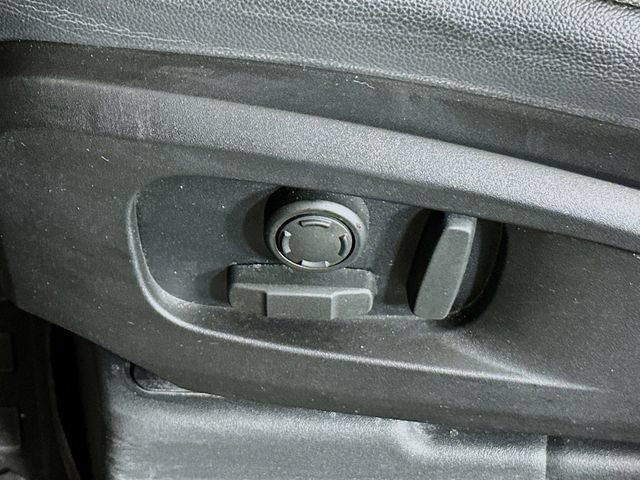 Used 2021 Land Rover Defender 110 SE AWD/4WD image 10