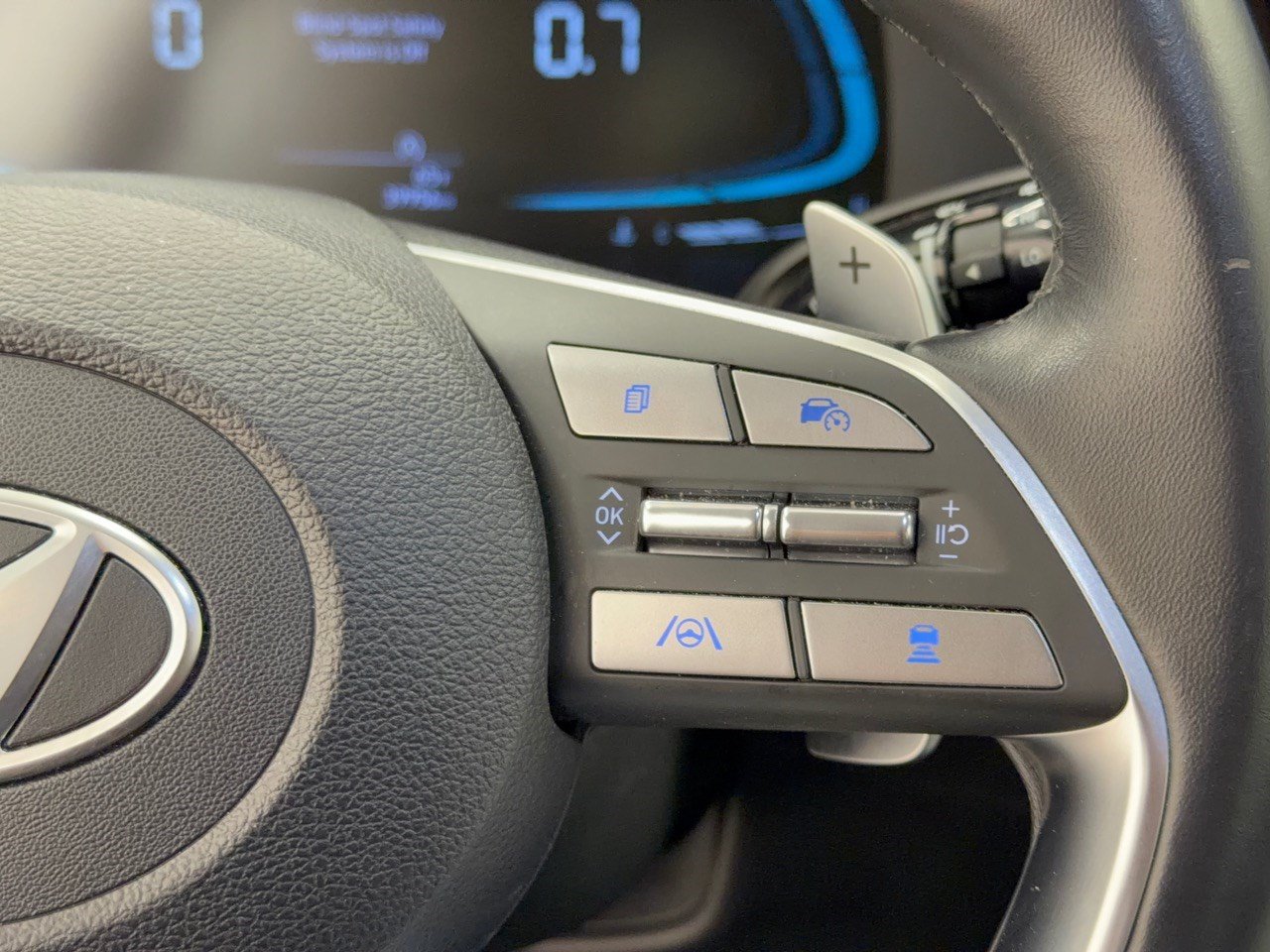 Used 2025 Hyundai Palisade SEL FWD image 19