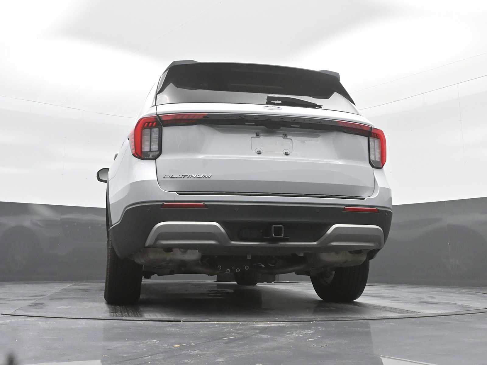 Used 2025 Ford Explorer Platinum image 34