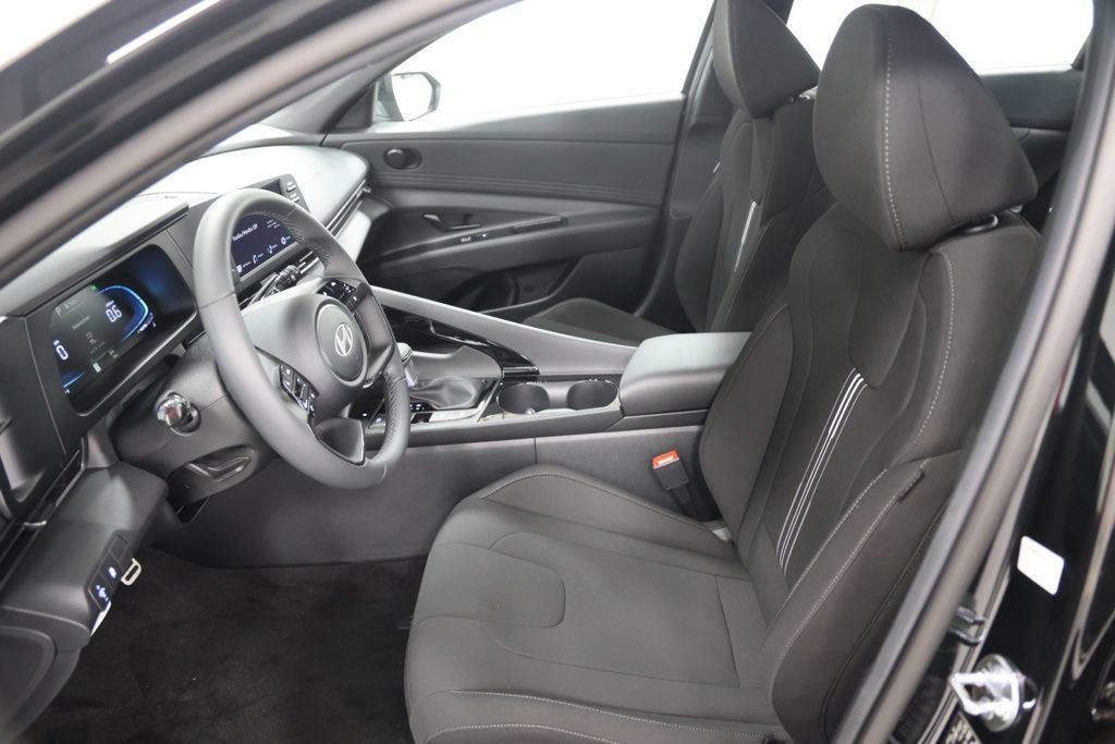 New 2026 Hyundai Elantra SEL Sport Premium FWD image 19