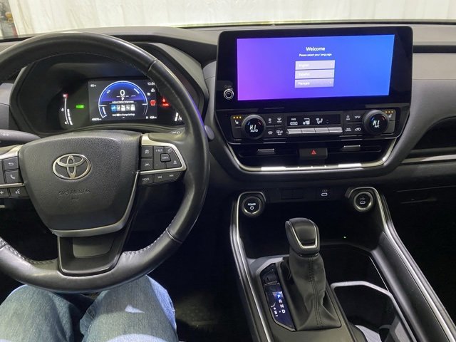Certified 2024 Toyota Grand Highlander XLE image 23