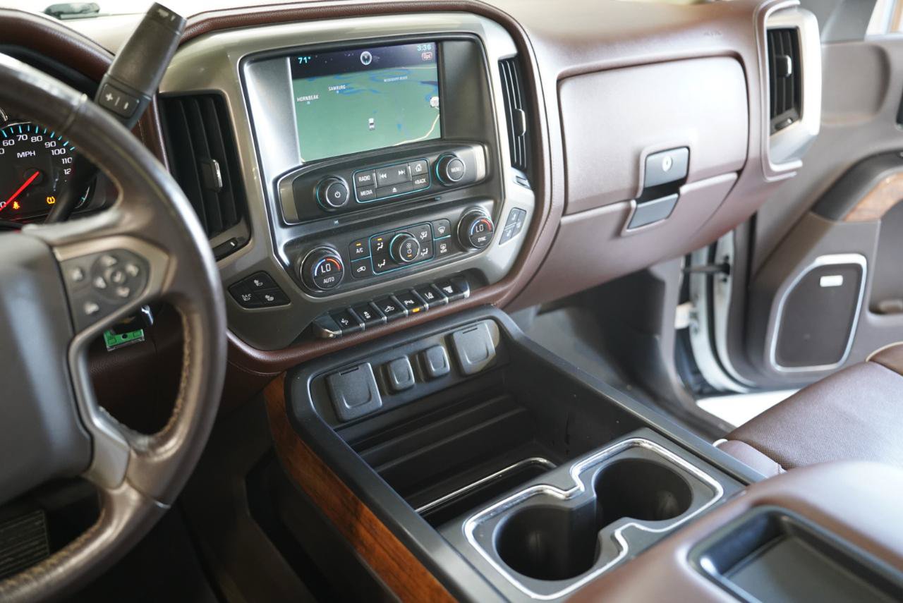 Used 2015 Chevrolet Silverado 2500 High Country w/ Duramax Plus Package AWD/4WD image 18
